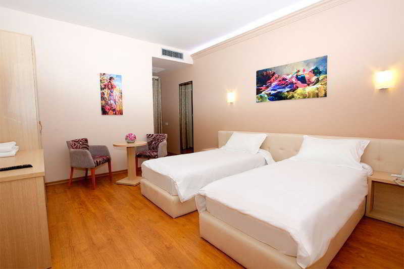 Hotel Green Vaqarr Екстер'єр фото